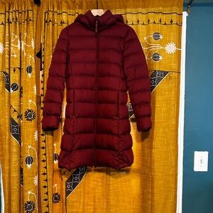 Uniqlo long puffer jacket w/hoodie